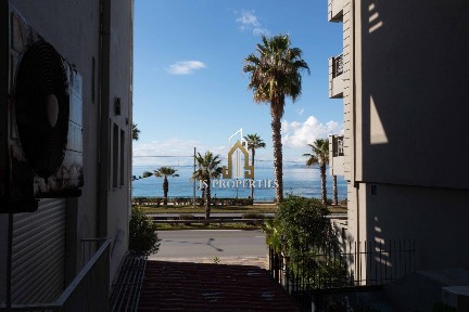 Φλοίσβος, Παλαιό Φάληρο (Αθήνα - Νότια Προάστια), Λεωφόρος Ποσειδώνος 31, Παλαιό Φάληρο 17561