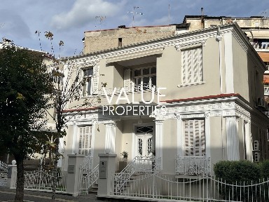 Μονοκατοικία, 233τ. μ.