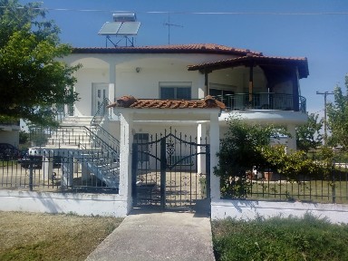 Μονοκατοικία, 375τ. μ.