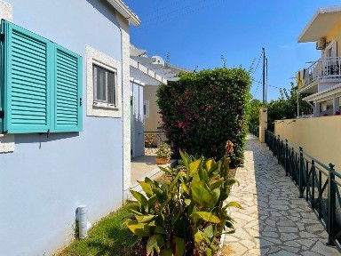 Μονοκατοικία, 74τ. μ.