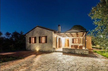 Μονοκατοικία, 113τ. μ.