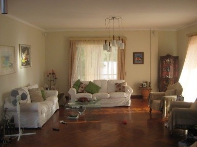 Μονοκατοικία, 290τ. μ.