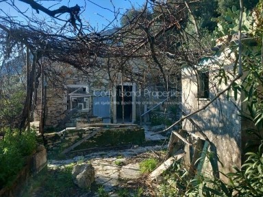 Μονοκατοικία, 120τ. μ.