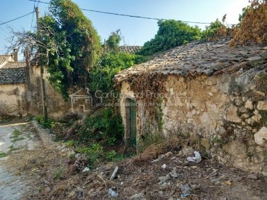 Μονοκατοικία, 60τ. μ.