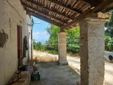 Μονοκατοικία, 120τ. μ.