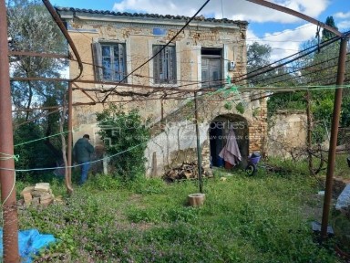 Μονοκατοικία, 180τ. μ.