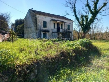 Μονοκατοικία, 228τ. μ.