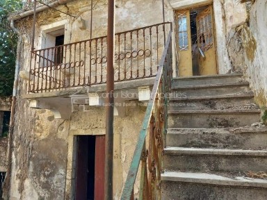 Μονοκατοικία, 160τ. μ.