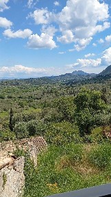 Μονοκατοικία, 32τ. μ.