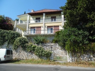 Μονοκατοικία, 170τ. μ.