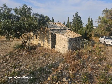 Μονοκατοικία, 41τ. μ.