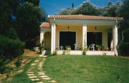 Μονοκατοικία, 100τ. μ.
