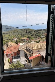 Μονοκατοικία, 240τ. μ.