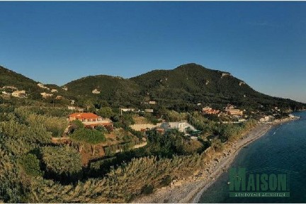 Μονοκατοικία, 280τ. μ.