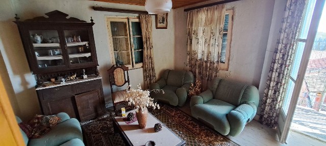 Μονοκατοικία, 220τ. μ.