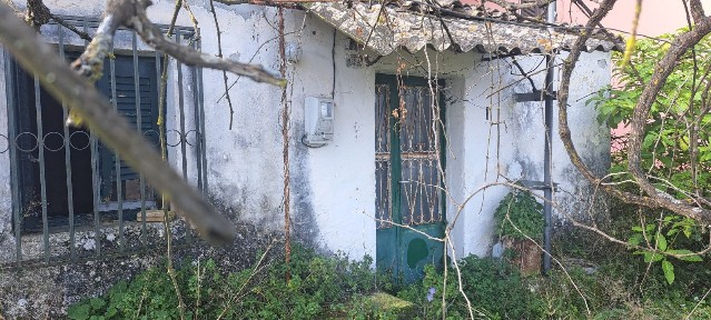 Μονοκατοικία, 50τ. μ.