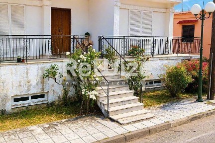 Μονοκατοικία, 254τ. μ.