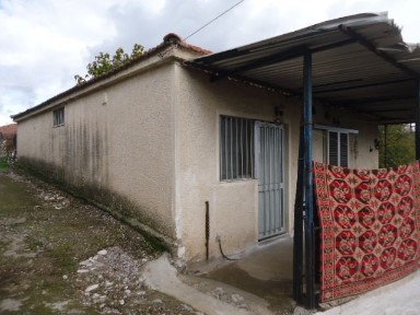 Μονοκατοικία, 83τ. μ.