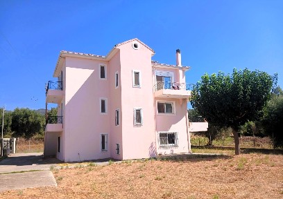 Κέντρο, Αντίρριο (Αιτωλοακαρνανία)