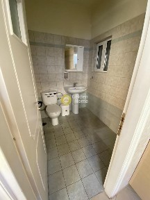 Γραφείο, 180τ. μ.