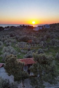Κέντρο, Λέσβος - Πλωμάρι (Ν. Λέσβου)