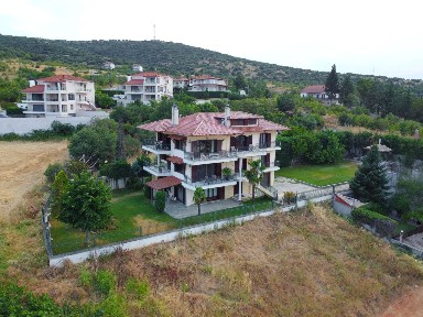 Βίλα, 450τ. μ.