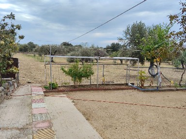 Μονοκατοικία, 65τ. μ.