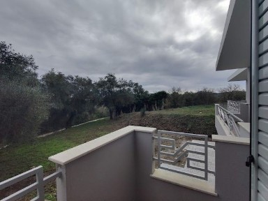 Συγκρότημα διαμερισμάτων, 400τ. μ.