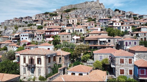 Συγκρότημα διαμερισμάτων, 184τ. μ.