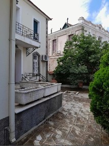 Μονοκατοικία, 250τ. μ.