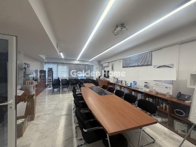 Γραφείο, 320τ. μ.