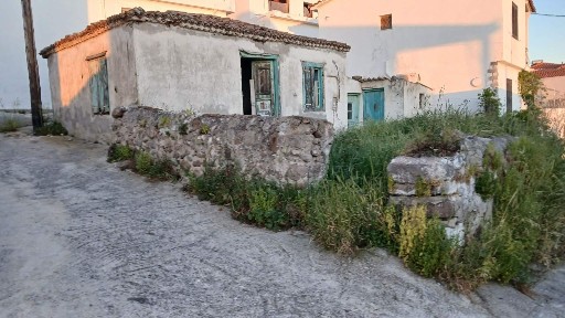 Μονοκατοικία, 53τ. μ.