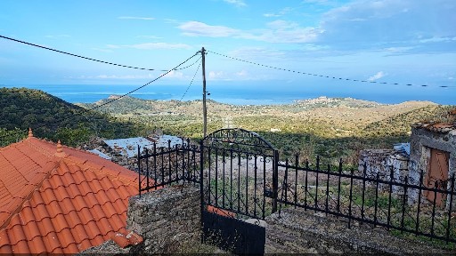 Μονοκατοικία, 52τ. μ.