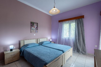 Βίλα, 320τ. μ.