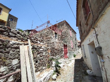 Μονοκατοικία, 80τ. μ.