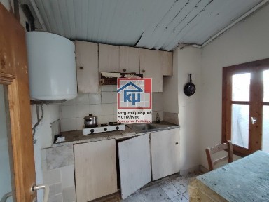 Μονοκατοικία, 38τ. μ.