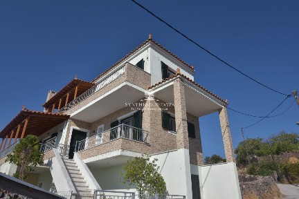 Μονοκατοικία, 160τ. μ.