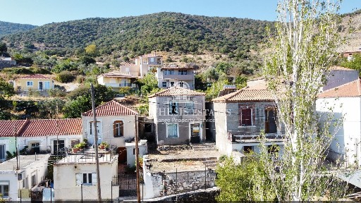 Μονοκατοικία, 101τ. μ.