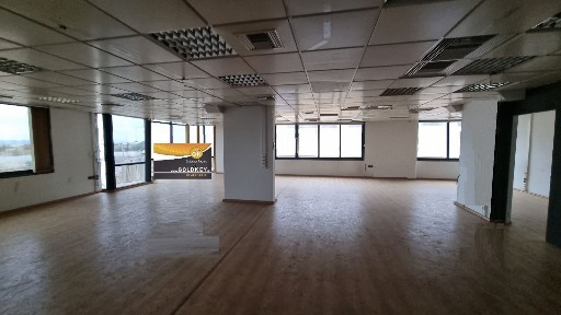 Γραφείο, 250τ. μ.