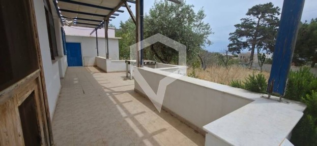 Μονοκατοικία, 160τ. μ.