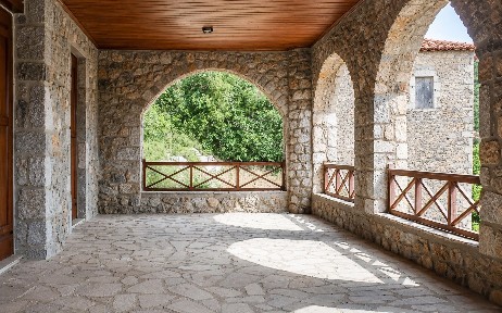 Λοιπές κατηγορίες, 1214τ. μ.