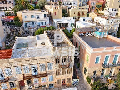 Μονοκατοικία, 310τ. μ.