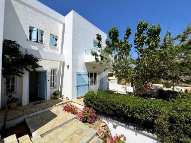 Μονοκατοικία, 305τ. μ.