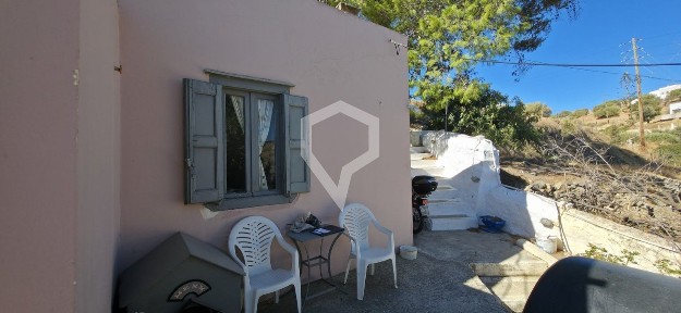 Σύρος (Κυκλάδες), Οδός Χωρίς Ονομασία, Μεσαριά, 84100