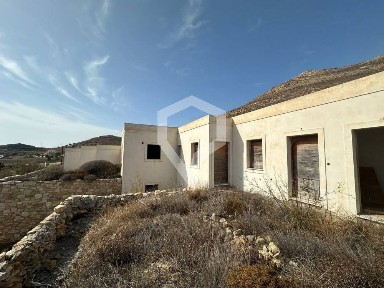 Μονοκατοικία, 400τ. μ.