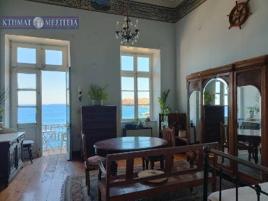 Μονοκατοικία, 375τ. μ.