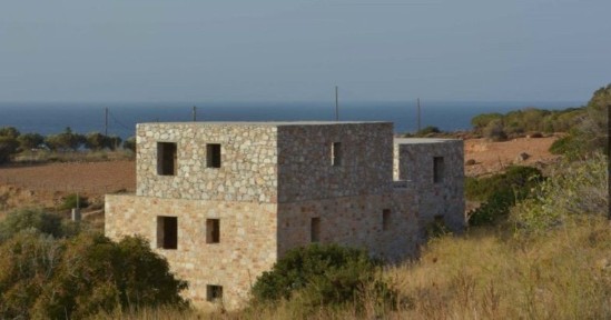 Μονοκατοικία, 300τ. μ.