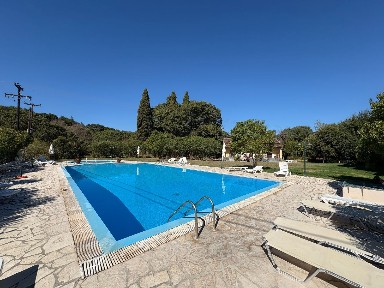 Συγκρότημα διαμερισμάτων, 850τ. μ.