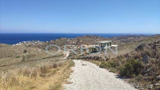Μονοκατοικία, 340τ. μ.