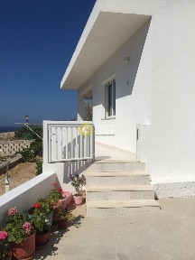 Μονοκατοικία, 235τ. μ.
